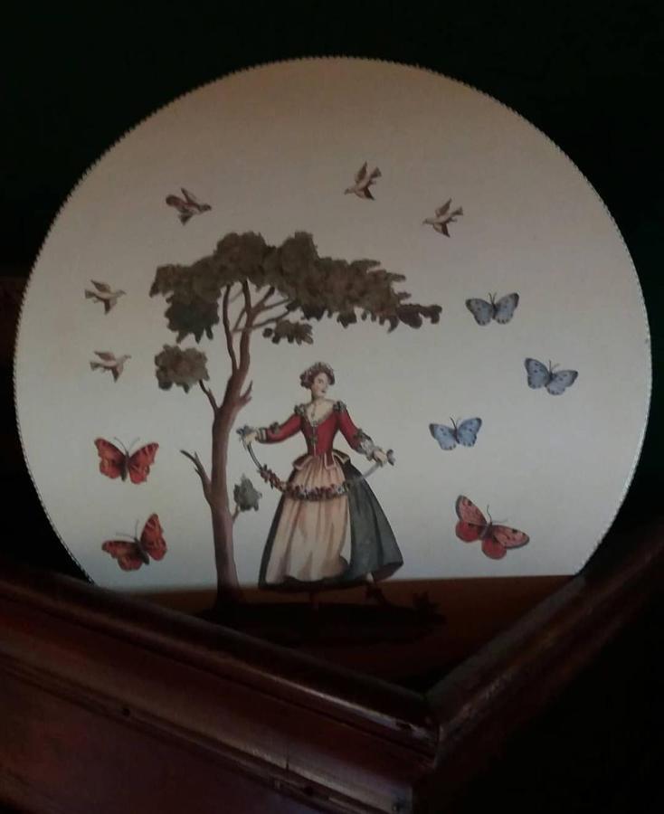 Alice Nel Paese Delle Meraviglie Gavardo Ngoại thất bức ảnh